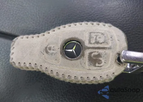 2015 Mercedes-Benz C 300 Sport из США, поврежденный, VIN 55SWF4JB0FU046159